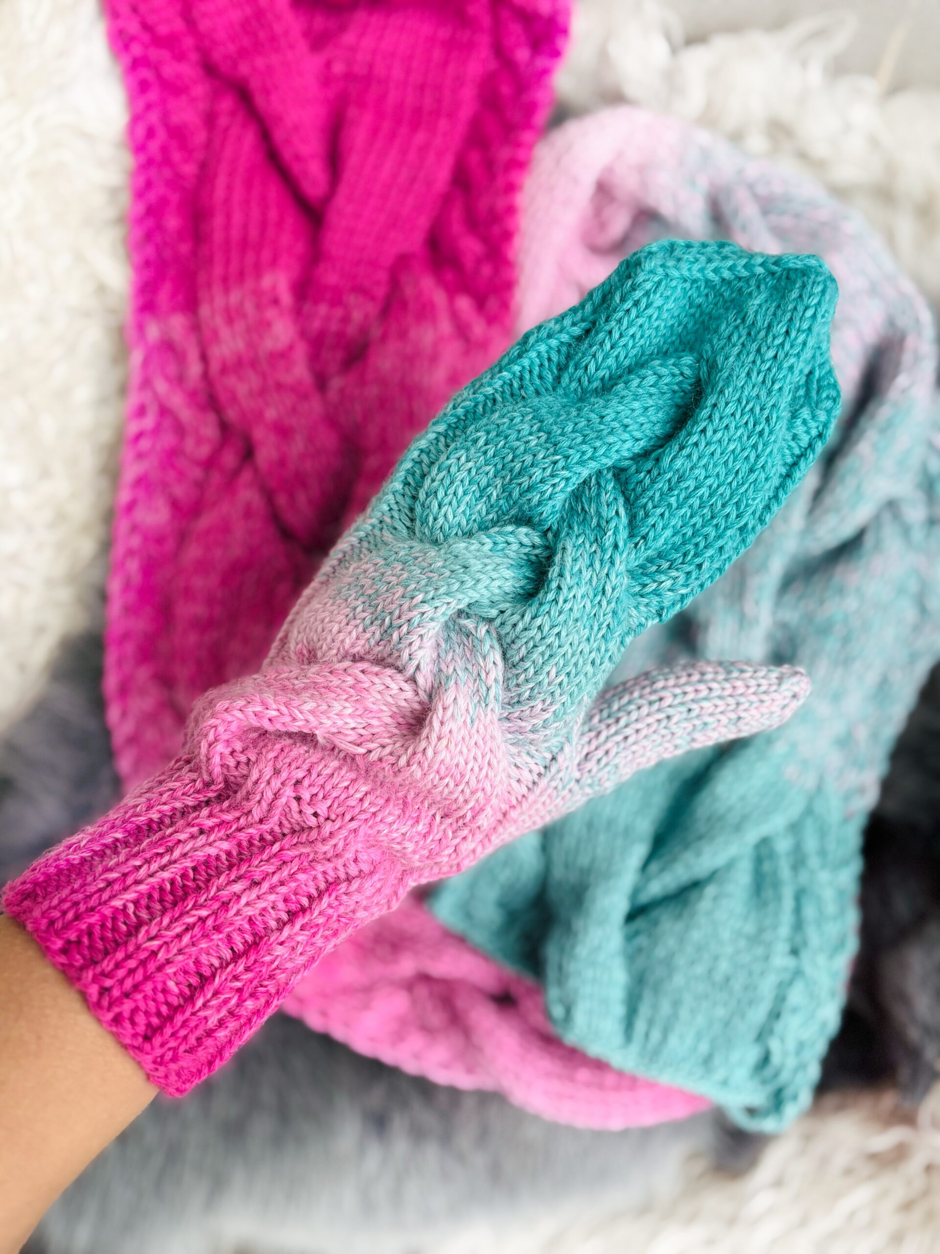 Wzór rękawiczki Przeplatanki - obrazek 5